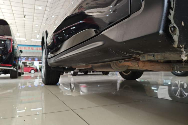 Used Honda Vezel 2015 1.5L CVT two-wheel drive Comfort trim Right Side Sill
