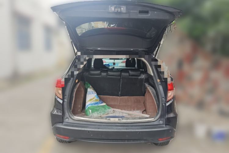 Used Honda Vezel 2015 1.5L CVT two-wheel drive Comfort trim Trunk