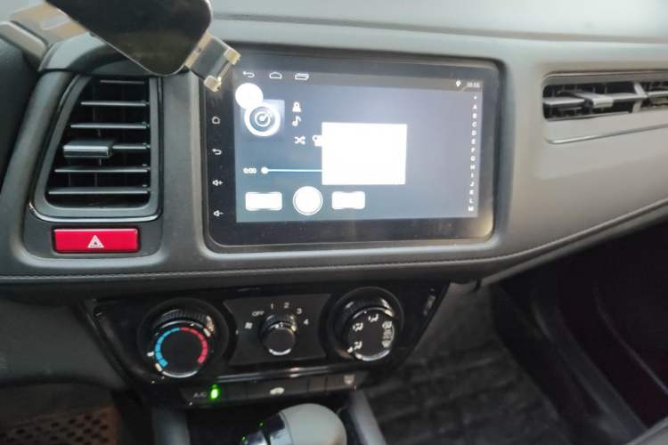 Used Honda Vezel 2015 1.5L CVT two-wheel drive Comfort trim Audio And AC Panel