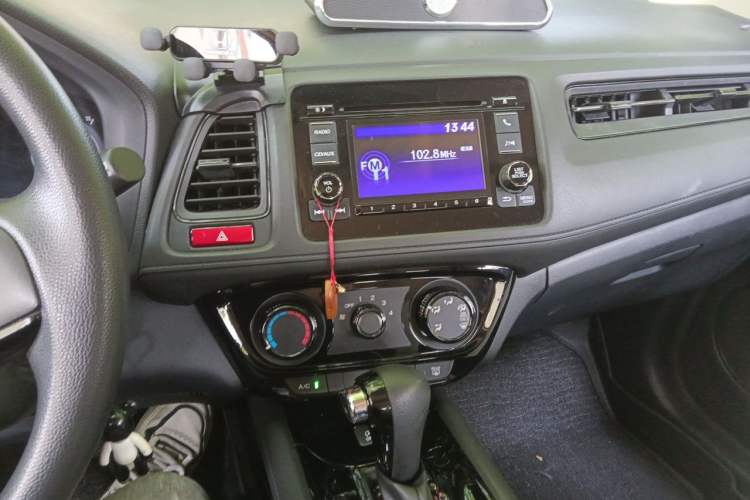 Used Honda Vezel 2015 1.8L CVT 2WD Elite Model Audio And AC Panel