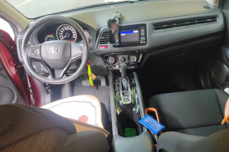 Used Honda Vezel 2015 1.5L CVT two-wheel drive Comfort trim Center Console