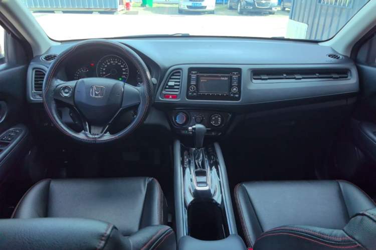 Used Honda Vezel 2015 1.5L CVT two-wheel drive Comfort trim Center Console