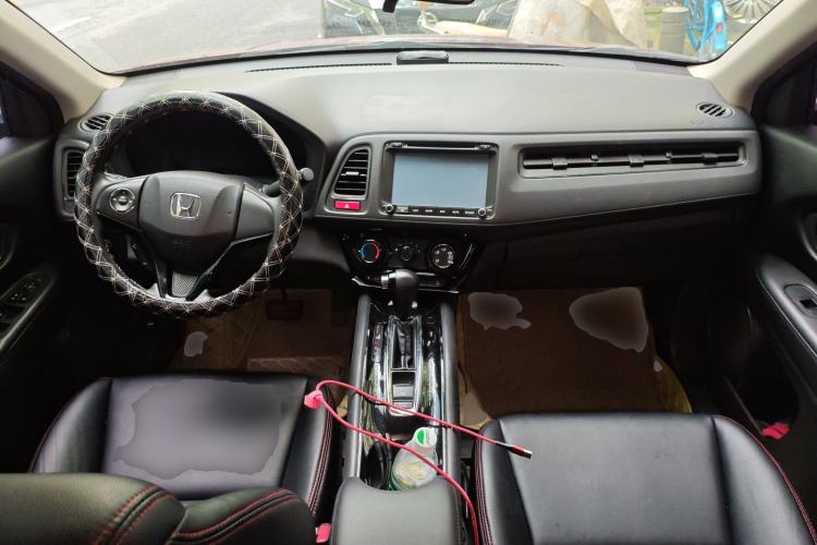 Used Honda Vezel 2015 1.5L CVT two-wheel drive Comfort trim Center Console