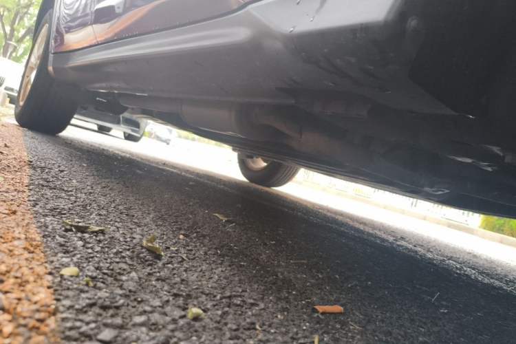 Used Honda Vezel 2015 1.5L CVT two-wheel drive Comfort trim Chassis Front Right