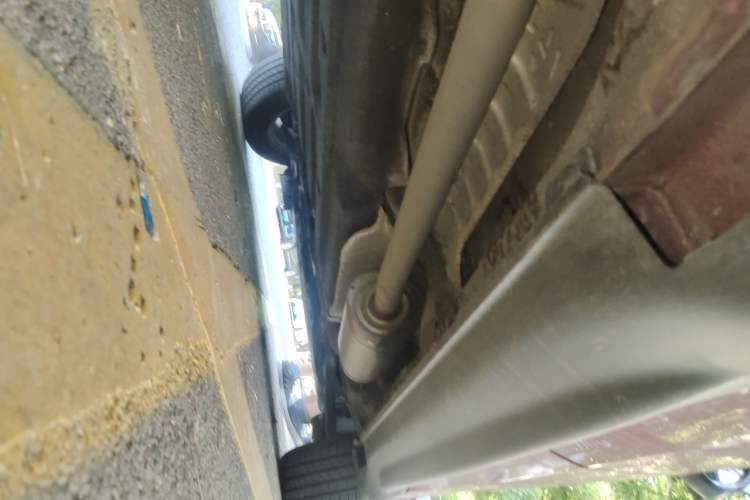Used Honda Vezel 2015 1.5L CVT two-wheel drive Comfort trim Chassis Rear Right