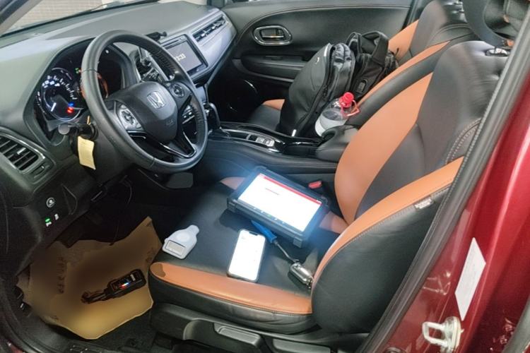 Used Honda Vezel 2015 1.8L CVT 2WD Luxury Model Driver Seat