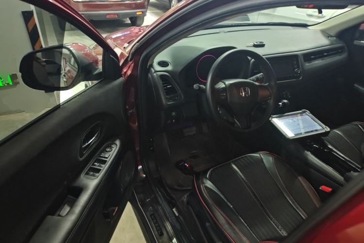 Used Honda Vezel 2015 1.5L CVT two-wheel drive Comfort trim Driver Seat