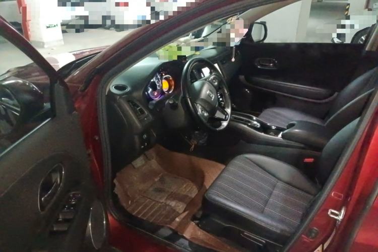 Used Honda Vezel 2015 1.8L CVT 2WD Luxury Model Driver Seat