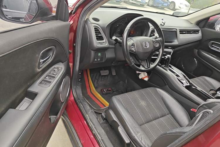 Used Honda Vezel 2015 1.8L CVT 2WD Luxury Model Driver Seat