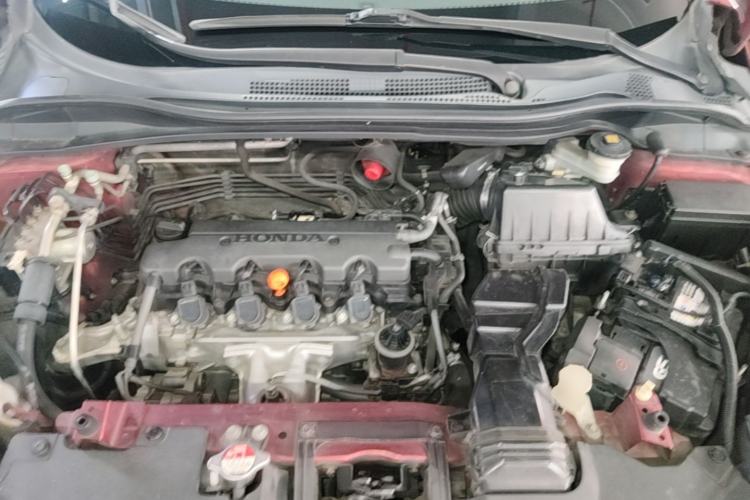 Used Honda Vezel 2015 1.8L CVT 2WD Luxury Model Engine Bay