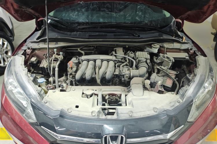 Used Honda Vezel 2015 1.5L CVT two-wheel drive Comfort trim Engine Bay
