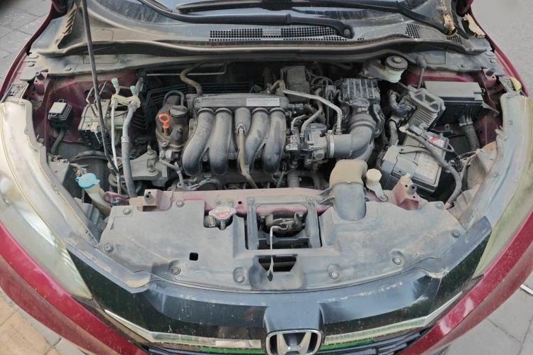 Used Honda Vezel 2015 1.5L CVT two-wheel drive Comfort trim Engine Bay