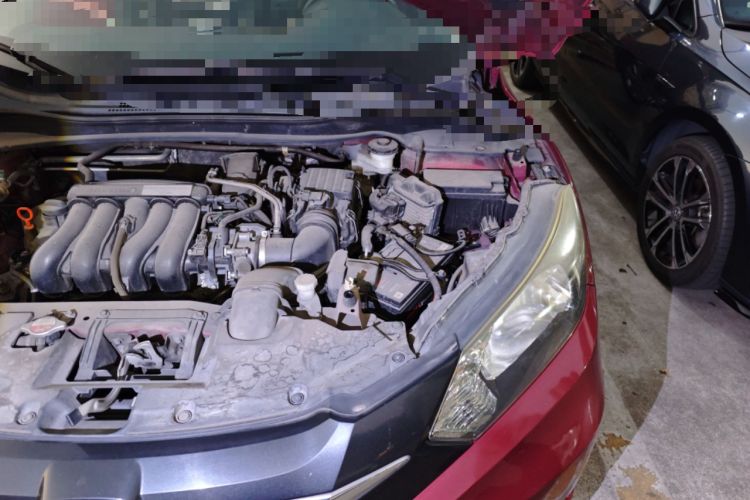 Used Honda Vezel 2015 1.5L CVT two-wheel drive Comfort trim Engine Bay Left