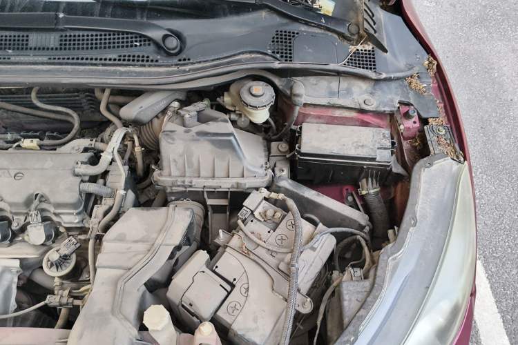 Used Honda Vezel 2015 1.8L CVT 2WD Elite Model Engine Bay Left