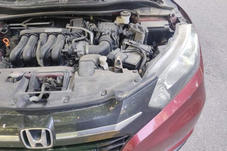 Used Honda Vezel 2015 1.5L CVT two-wheel drive Comfort trim Engine Bay Left