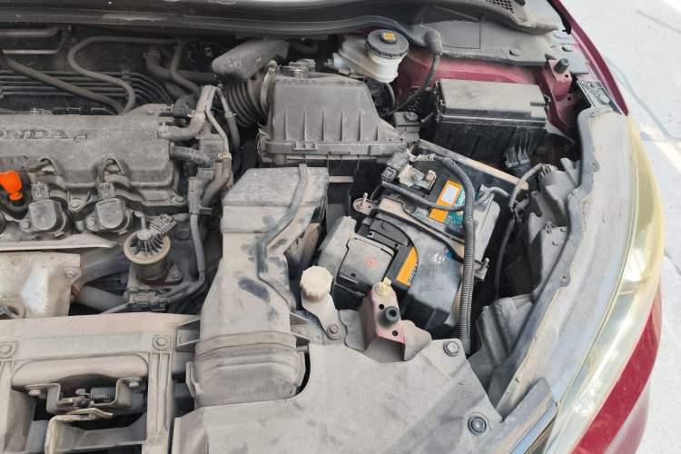Used Honda Vezel 2015 1.8L CVT 2WD Luxury Model Engine Bay Left