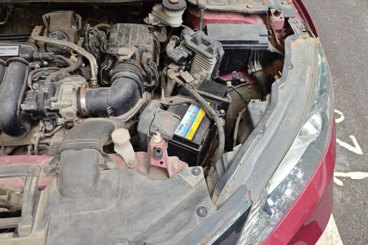 Used Honda Vezel 2015 1.5L CVT two-wheel drive Comfort trim Engine Bay Left