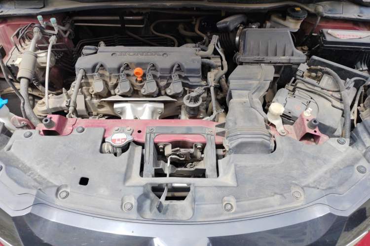Used Honda Vezel 2015 1.8L CVT 2WD Luxury Model Engine Bay