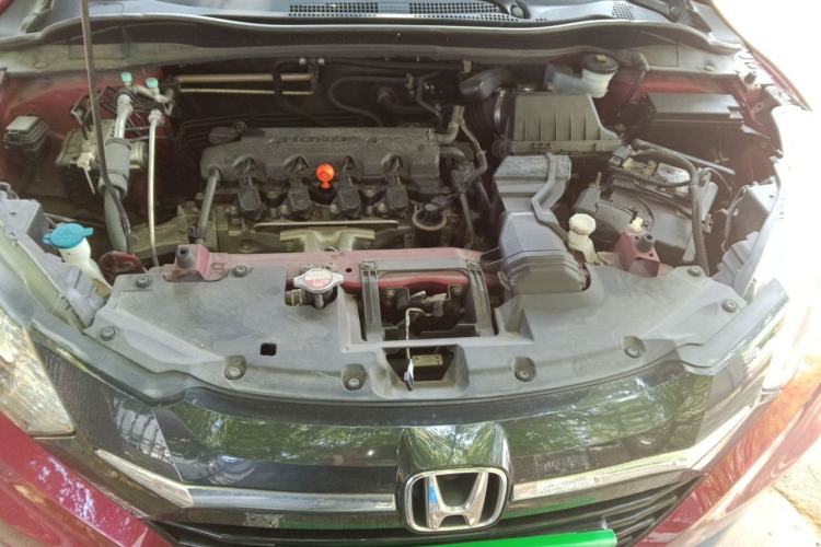Used Honda Vezel 2015 1.8L CVT 2WD Elite Model Engine Bay