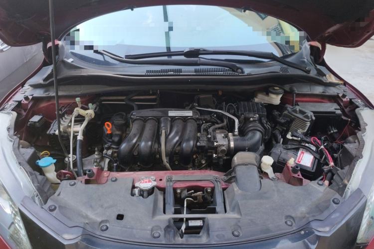 Used Honda Vezel 2015 1.5L CVT two-wheel drive Comfort trim Engine Bay