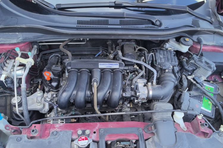 Used Honda Vezel 2015 1.5L CVT two-wheel drive Comfort trim Engine Bay
