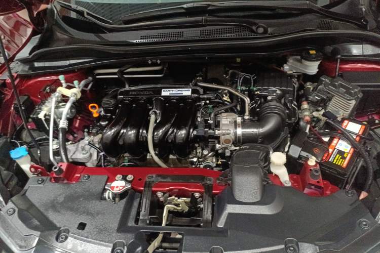 Used Honda Vezel 2015 1.5L CVT two-wheel drive Comfort trim Engine Bay