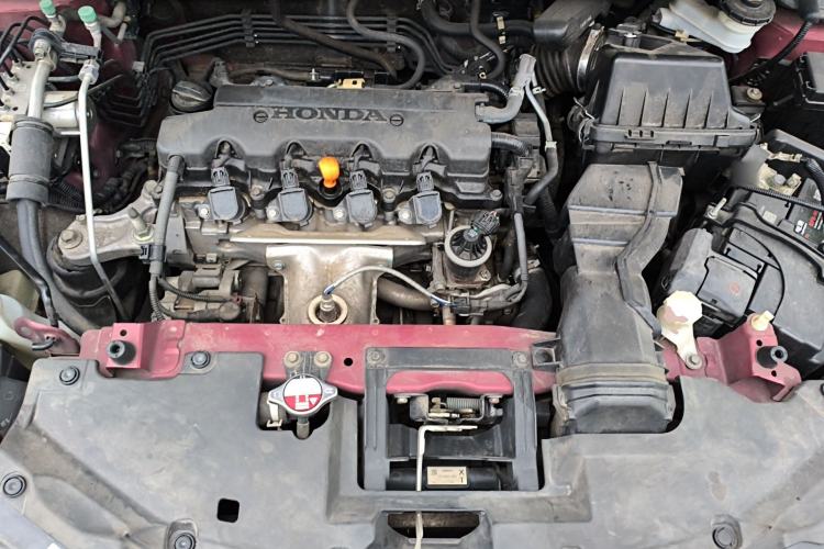Used Honda Vezel 2015 1.8L CVT 2WD Luxury Model Engine Bay