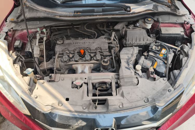 Used Honda Vezel 2015 1.8L CVT 2WD Luxury Model Engine Bay