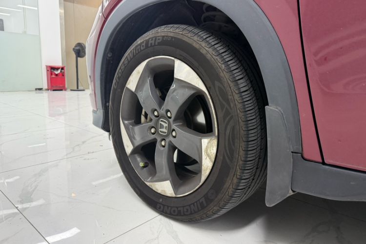 Used Honda Vezel 2015 1.8L CVT 2WD Luxury Model Exterior 2