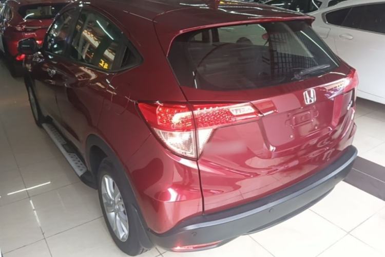 Used Honda Vezel 2015 1.8L CVT 2WD Elite Model Exterior 2