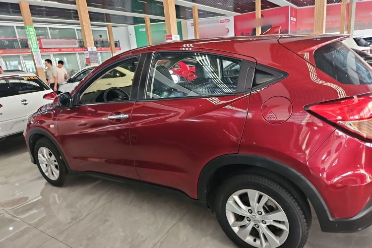 Used Honda Vezel 2015 1.5L CVT two-wheel drive Comfort trim Exterior 5