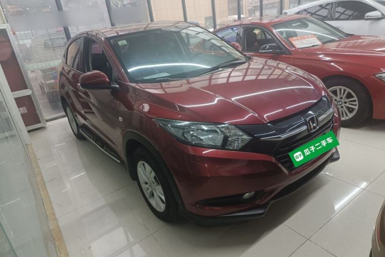 Used Honda Vezel 2015 1.8L CVT 2WD Elite Model Front Right 45 Deg