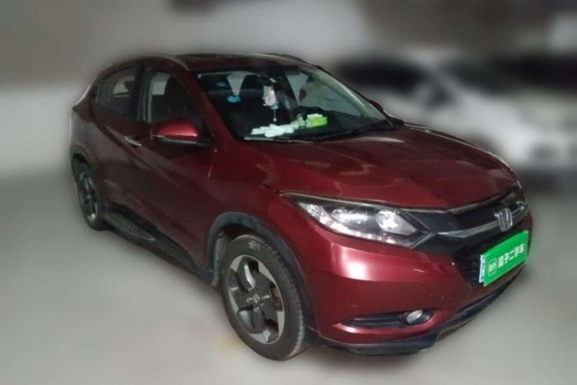 Used Honda Vezel 2015 1.8L CVT 2WD Luxury Model Front Right 45 Deg