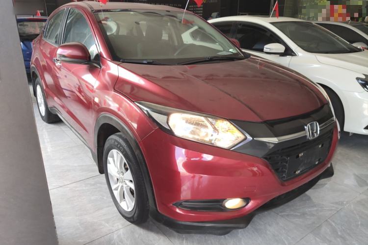 Used Honda Vezel 2015 1.5L CVT two-wheel drive Comfort trim Front Right 45 Deg