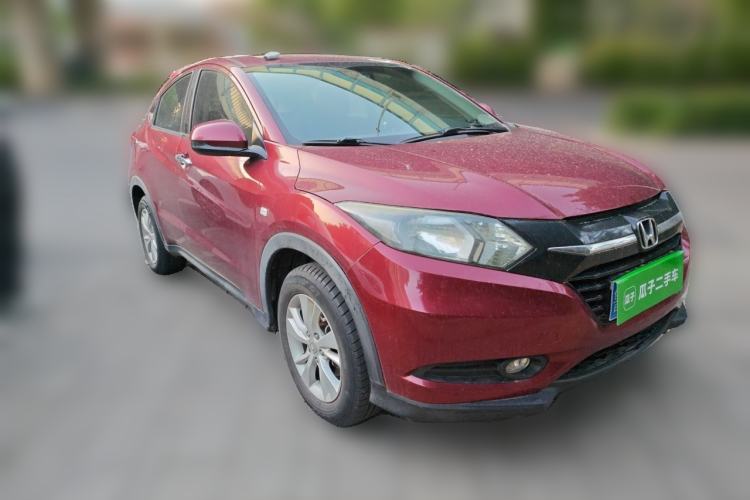 Used Honda Vezel 2015 1.5L CVT two-wheel drive Comfort trim Front Right 45 Deg