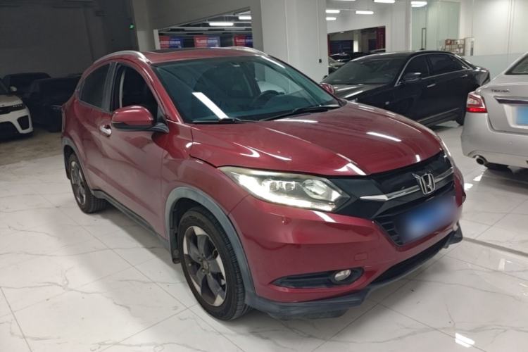Used Honda Vezel 2015 1.8L CVT 2WD Luxury Model Front Right 45 Deg