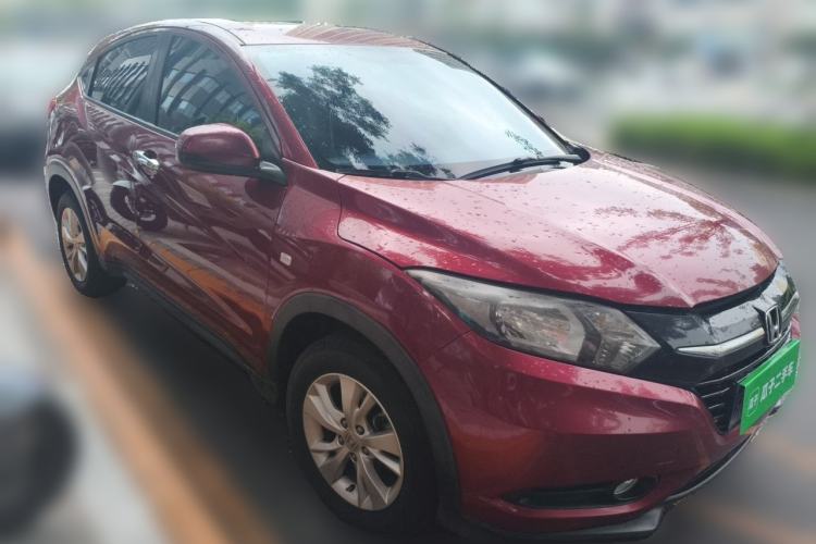 Used Honda Vezel 2015 1.5L CVT two-wheel drive Comfort trim Front Right 45 Deg