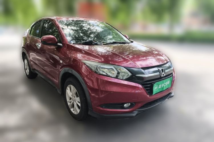 Used Honda Vezel 2015 1.5L CVT two-wheel drive Comfort trim Front Right 45 Deg