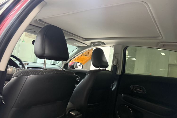 Used Honda Vezel 2015 1.8L CVT 2WD Luxury Model Headliner