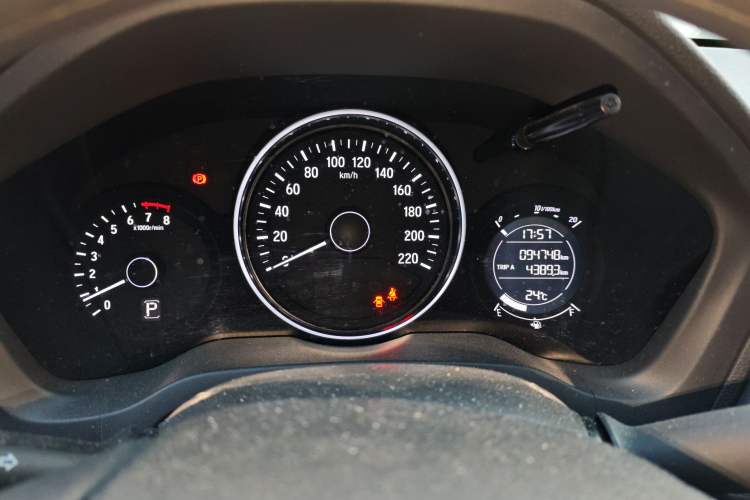 Used Honda Vezel 2015 1.5L CVT two-wheel drive Comfort trim Instrument Cluster
