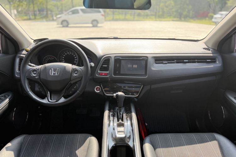 Used Honda Vezel 2015 1.8L CVT 2WD Luxury Model Interior 1