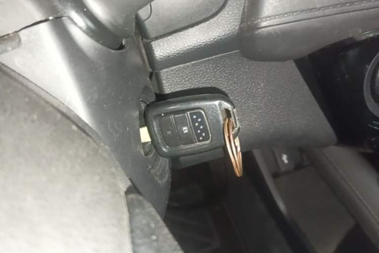 Used Honda Vezel 2015 1.8L CVT 2WD Elite Model Interior 1