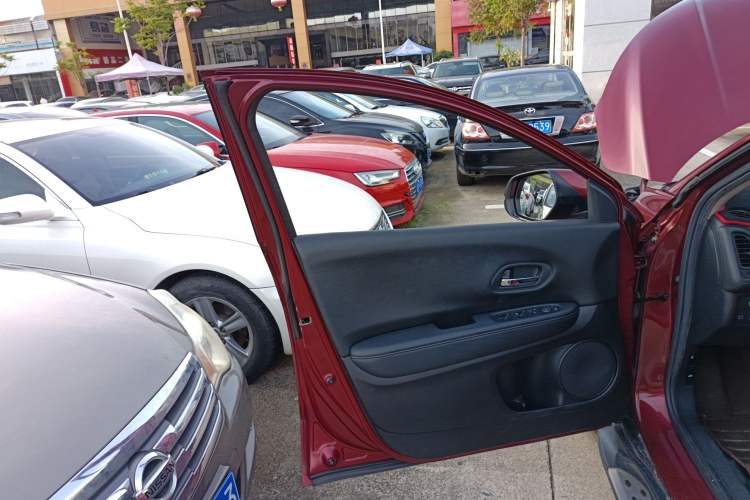 Used Honda Vezel 2015 1.8L CVT 2WD Elite Model Left Front Door Interior