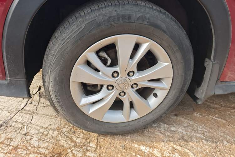 Used Honda Vezel 2015 1.5L CVT two-wheel drive Comfort trim Left Front Wheel Hub
