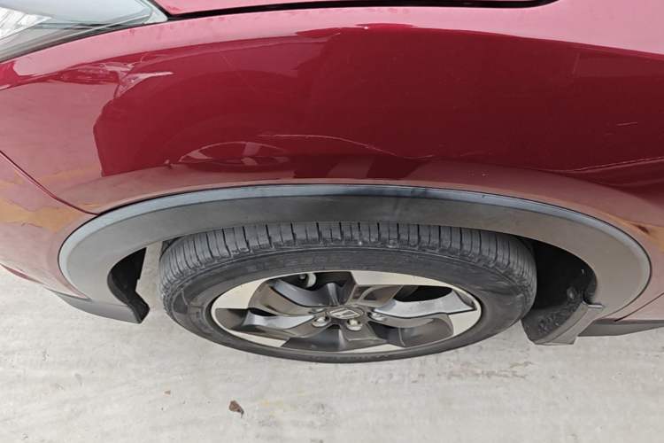 Used Honda Vezel 2015 1.8L CVT 2WD Luxury Model Left Front Wheel Hub