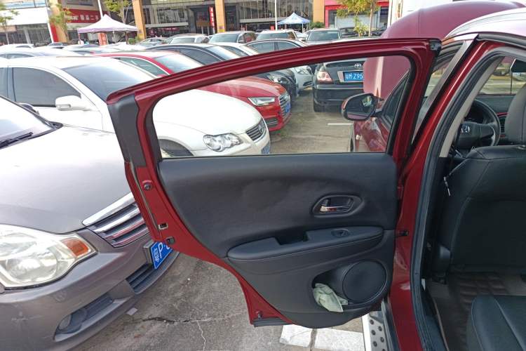 Used Honda Vezel 2015 1.8L CVT 2WD Elite Model Left Rear Door Interior