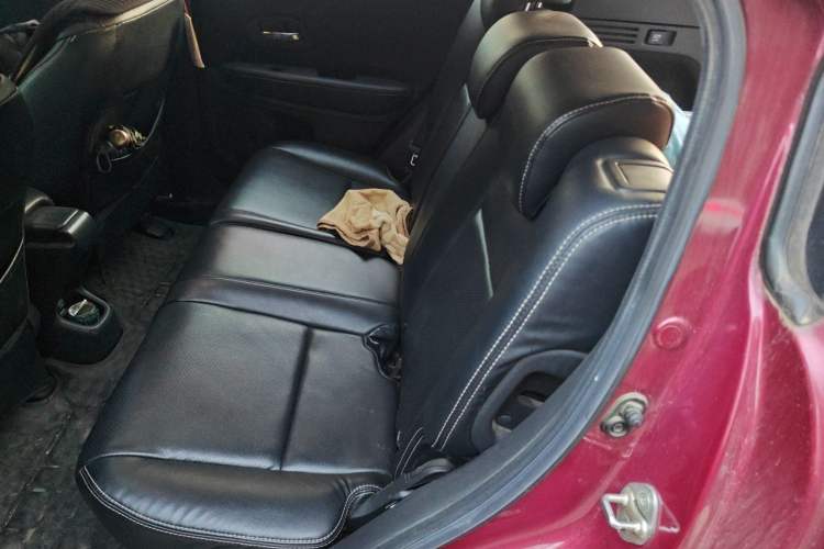 Used Honda Vezel 2015 1.5L CVT two-wheel drive Comfort trim Left Rear Seat