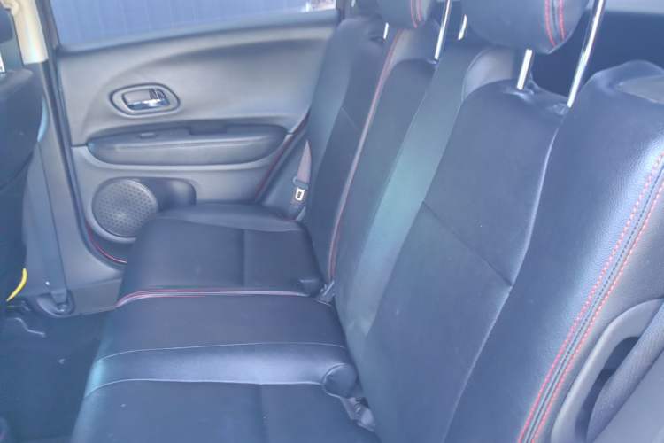 Used Honda Vezel 2015 1.5L CVT two-wheel drive Comfort trim Left Rear Seat