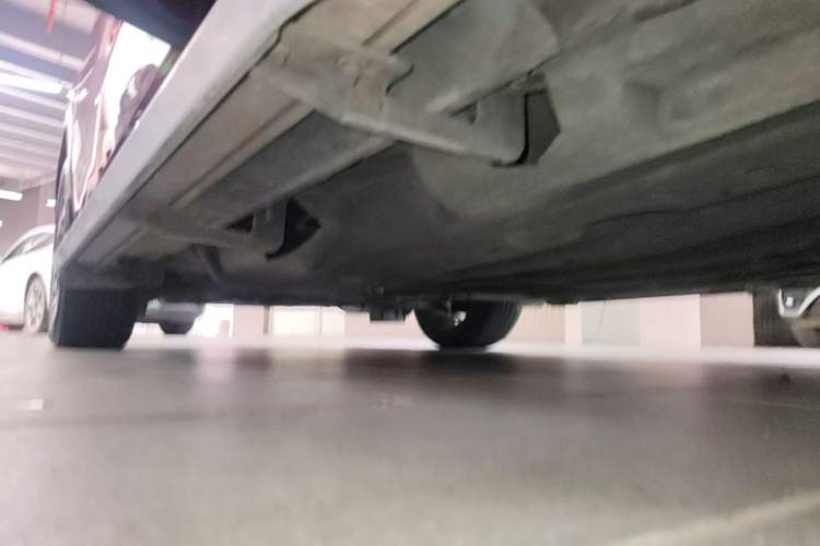 Used Honda Vezel 2015 1.8L CVT 2WD Luxury Model Left Side Sill