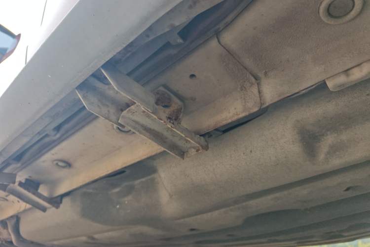 Used Honda Vezel 2015 1.5L CVT two-wheel drive Comfort trim Left Side Sill
